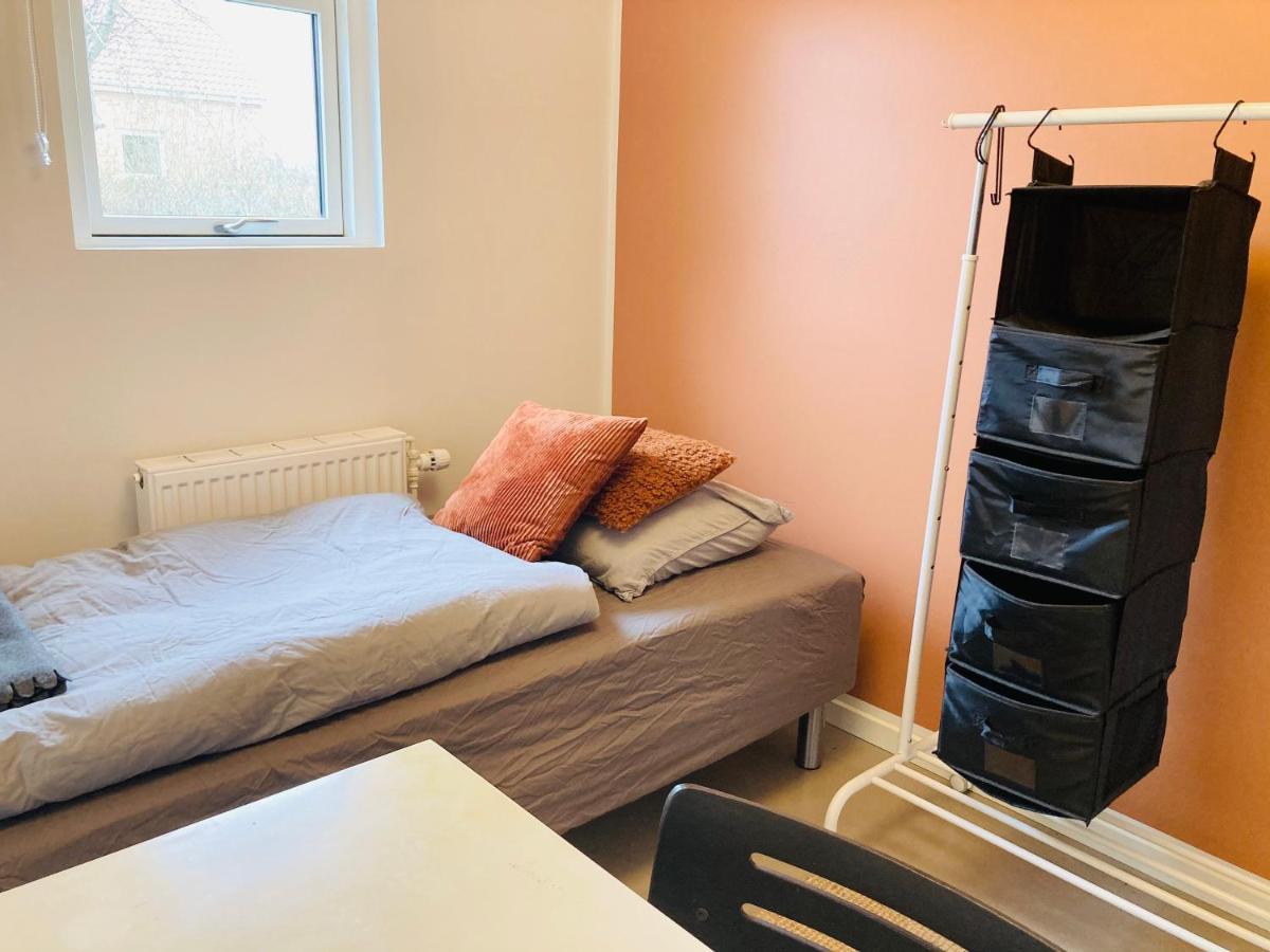 Villa Med Private Vaerelser Delt Badevaerelse/Kokken, Viby Sj. Eksteriør bilde