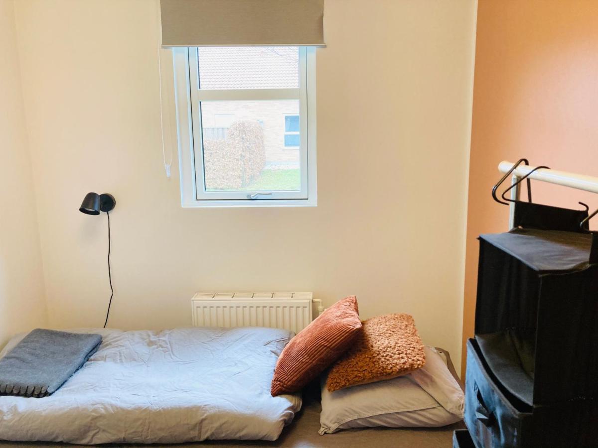 Villa Med Private Vaerelser Delt Badevaerelse/Kokken, Viby Sj. Eksteriør bilde