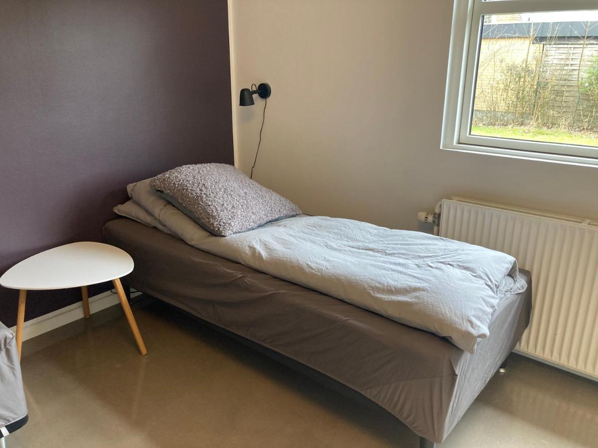 Villa Med Private Vaerelser Delt Badevaerelse/Kokken, Viby Sj. Eksteriør bilde