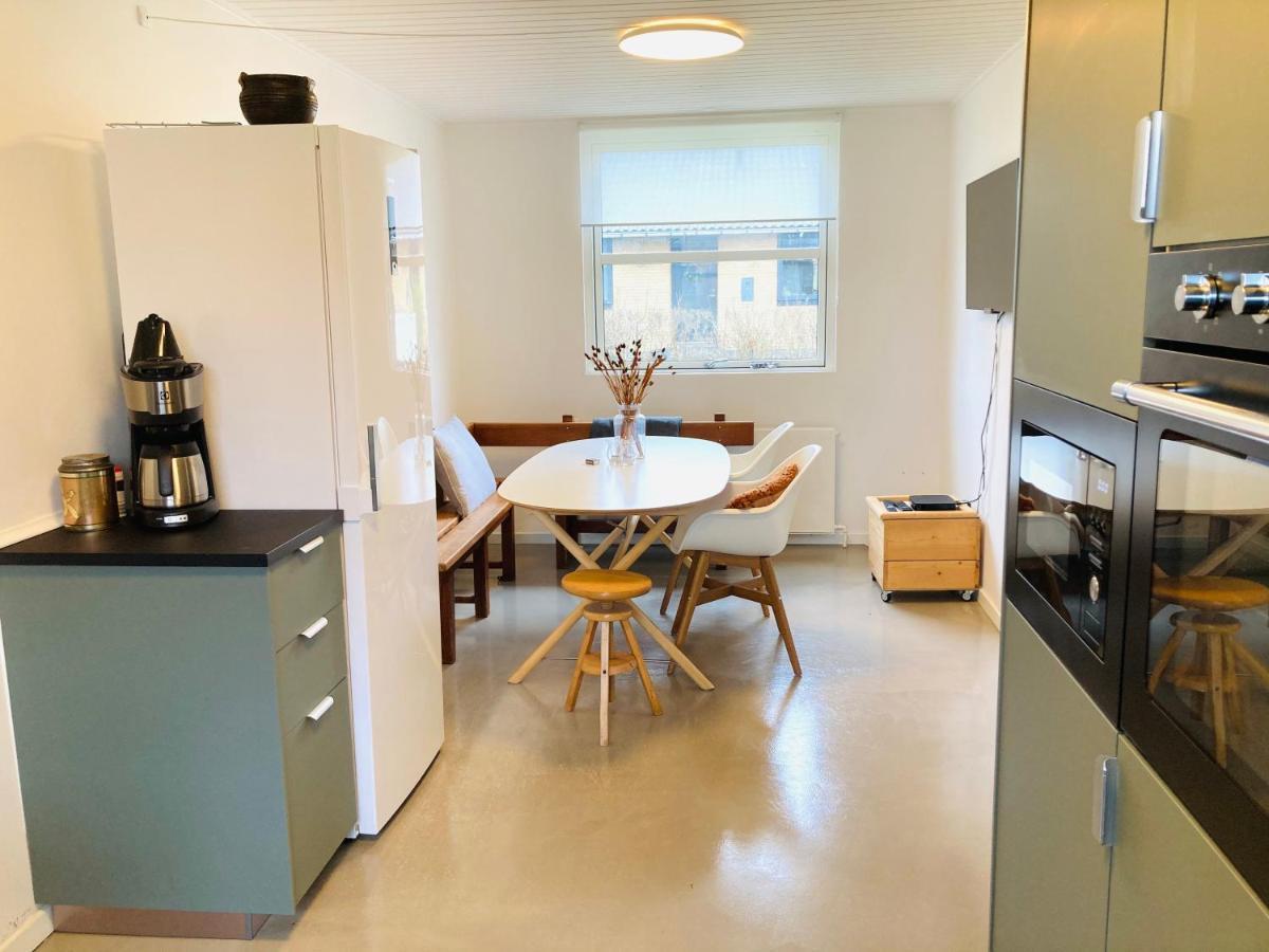 Villa Med Private Vaerelser Delt Badevaerelse/Kokken, Viby Sj. Eksteriør bilde